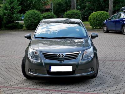 Używane Toyota Avensis - 31 500 PLN, 215 000 km, 2009