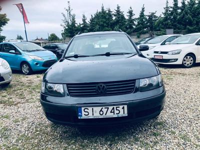 Używane Volkswagen Passat - 3 500 PLN, 220 000 km, 1998