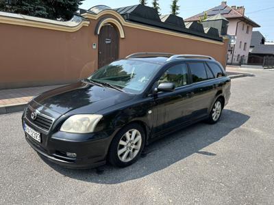 Używane Toyota Avensis - 6 800 PLN, 332 000 km, 2005