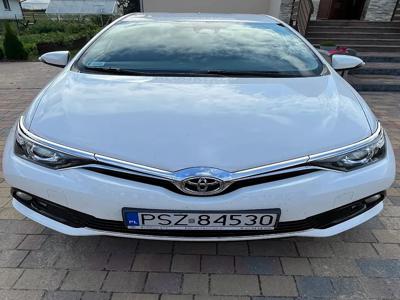 Używane Toyota Auris - 65 000 PLN, 50 000 km, 2018