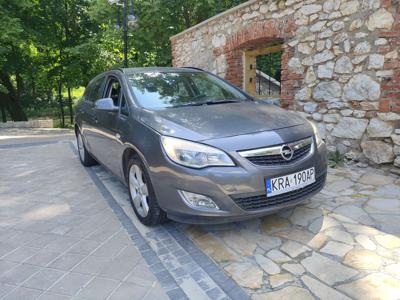 Używane Opel Astra - 30 500 PLN, 160 000 km, 2012