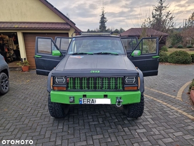 Jeep Cherokee