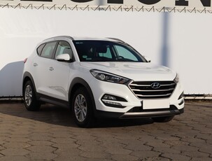 Hyundai Tucson , Salon Polska, Serwis ASO, Automat, VAT 23%, Klimatronic,