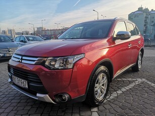 Mitsubishi Outlander III 2.2 DI-D ClearTec Intens+ 4WD 7osob II Wł