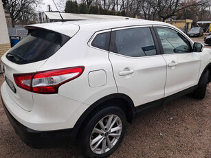 Nissan Qashqai 2015 1.2 DIG