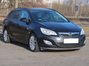 Opel Astra J , Klima, Tempomat, Parktronic, Podgrzewane siedzienia,ALU