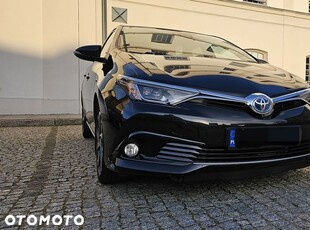 Toyota Auris II Toyota auris hybrid stan techniczny bardzo dobry polecem