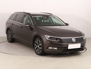 Volkswagen Passat B8 , Salon Polska, Serwis ASO, Navi, Klimatronic, Tempomat,