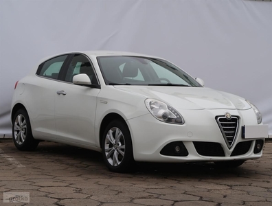 Alfa Romeo Giulietta , Salon Polska, Serwis ASO, Klimatronic, Tempomat, Parktronic