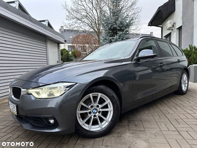 BMW Seria 3 320d Touring Luxury Line