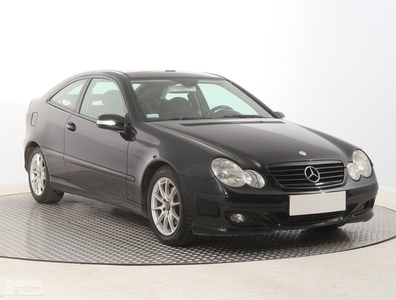 Mercedes-Benz Klasa C W203 , Klimatronic, Tempomat, Podgrzewane siedzienia,