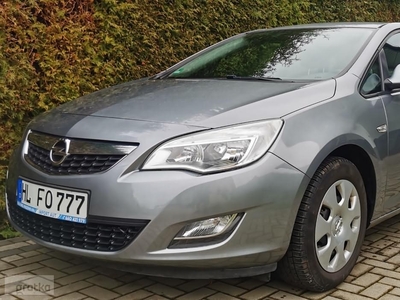 Opel Astra J 1.4 TURBO Ładny Zarejestrowana W Polsce