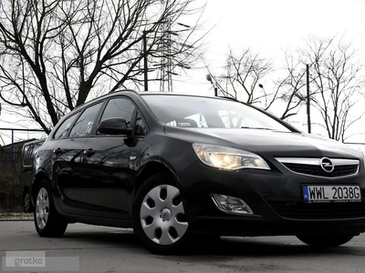 Opel Astra J 1.4T 140 KM* Klimatyzacja* Manual* Hak* SalonPolska