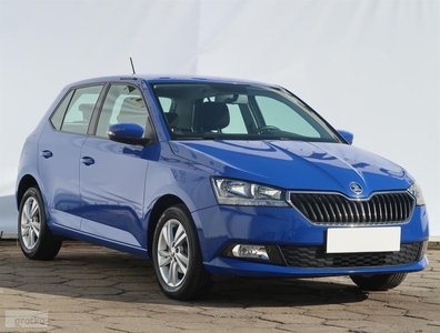 Skoda Fabia III , Salon Polska, Serwis ASO, Klima, Parktronic