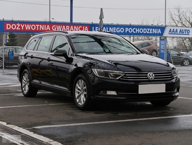 Volkswagen Passat B8 , Salon Polska, Serwis ASO, Automat, VAT 23%, Klimatronic,