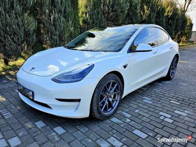 TESLA Model 3 AWD Long Range