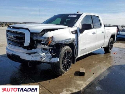 GMC Sierra 5.0 benzyna 2021r. (GRAND PRAIRIE)