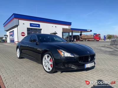 Maserati Quattroporte