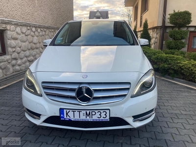 Mercedes-Benz Klasa B W246 MERCEDES B180 1.6T SERWISOWANY LEDY