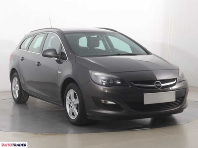 Opel Astra 1.4 99 KM 2015r. (Piaseczno)