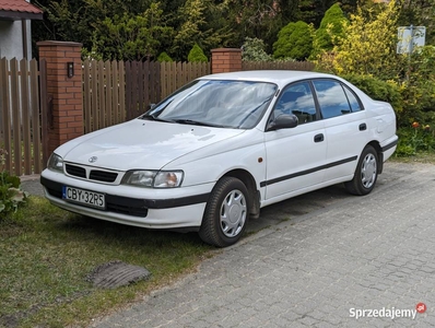 Toyota Carina 1,6 kat