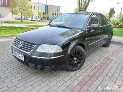 Volkswagen Passat 1.9 TDI 130KM KLIMA Czujniki Parkowania El Szyby