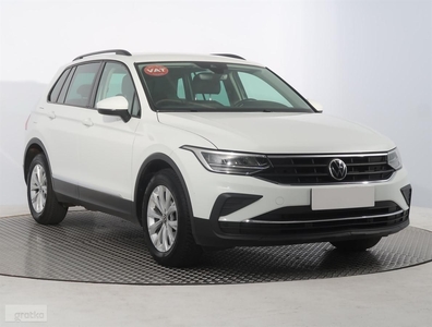 Volkswagen Tiguan , Salon Polska, 1. Właściciel, DSG, VAT 23%, Klimatronic,