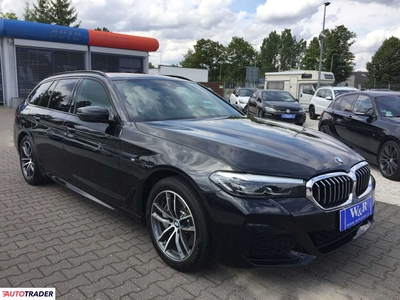 BMW 540 3.0 benzyna 333 KM 2022r. (Przeźmierowo)