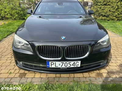 BMW Seria 7 750i