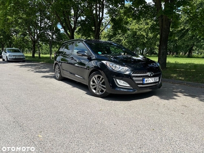 Hyundai I30 blue Kombi 1.6 GDi Passion