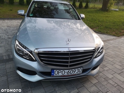 Mercedes-Benz Klasa C 200 T CGI Automatik BlueEFFICIENCY Elegance