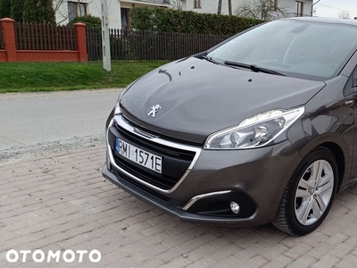 Peugeot 208 PureTech 82 Style