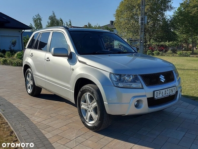 Suzuki Grand Vitara 2.0 De luxe