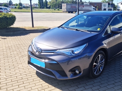 Toyota Avensis III Wagon Facelifting 2015 2.0 D-4D 143KM 2015