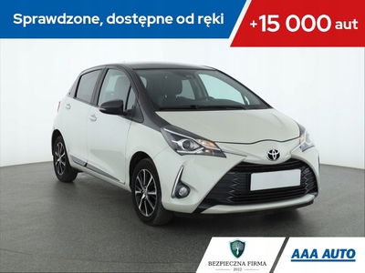 Toyota Yaris III Hatchback 5d Facelifting 2017 1.5 Dual VVT-iE 111KM 2019