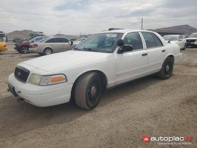 Ford Crown Victoria