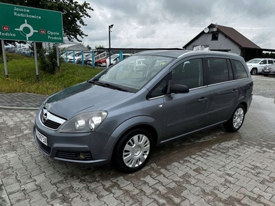 Opel Zafira B 1.8 ECOTEC 140KM 2007