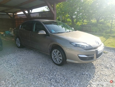 Perfekcyjnie zadbany Renault Laguna 2.0 benzyna