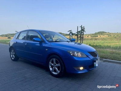 Samochód Mazda 3 auto z 2003r kolor niebieski benzyna