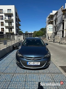 Sprzedam auto Opel Astra J 1,4 Turbo 2015 benzyna