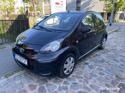 TOYOTA AYGO 1.0 2010 AUTO BEZ WKŁADU.