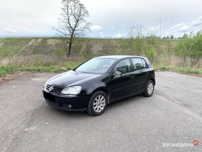 Volkswagen Golf V - 5 Drzwi - Bogate wyposażenie