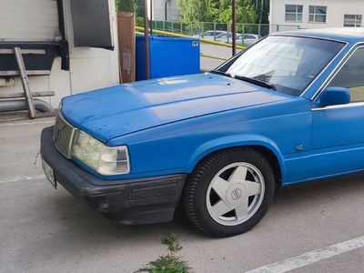 Volvo 760 2.8 V6 GLE