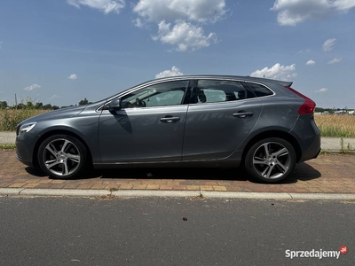 VOLVO V40 DIESEL AUTOMAT