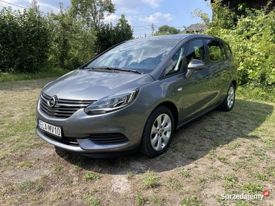 BARDZO ŁADNA DFINANSOWANA ZAFIRA TYLKO 155000km !!! 7 OSOB.