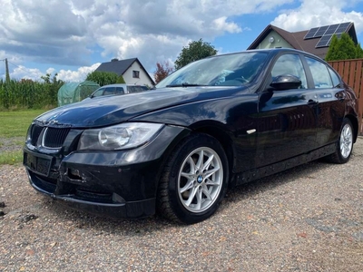 BMW Seria 3 E90-91-92-93 Limuzyna E90 318i 129KM 2006