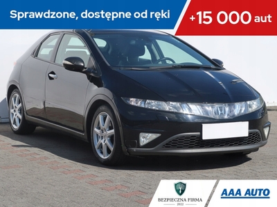 Honda Civic VIII Hatchback 3d 1.8 i-VTEC 140KM 2007