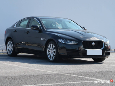 Jaguar XE 20d