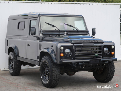 Land Rover Defender 2.4 TD