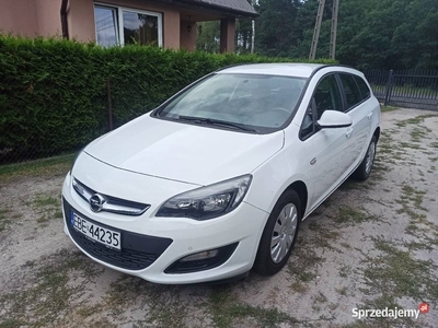 Opel Astra J 1.4 120 KM, Oryginalny lakier, Fabryczny bagażnik rowerowy